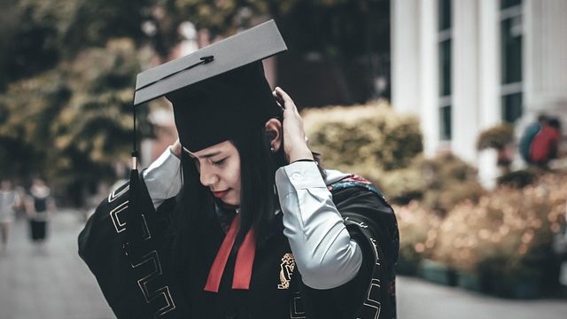 How to Find Scholarships for Undergraduate, Masters, and PhD Programs
