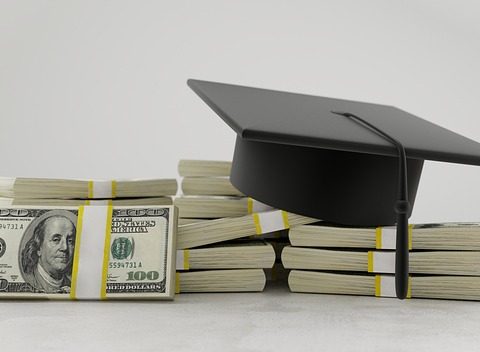Top 5 Mistakes to Avoid When Applying for Scholarships
